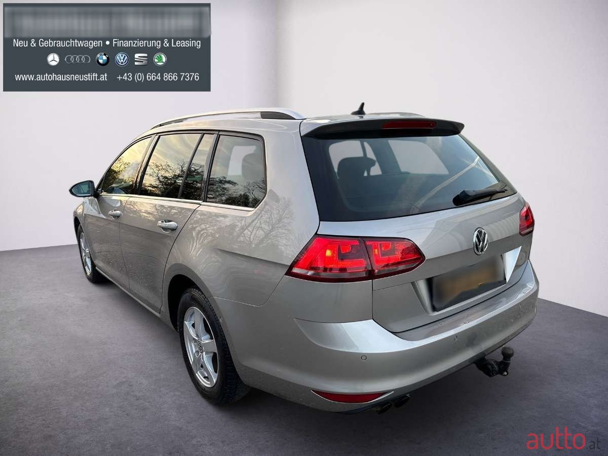 2014' Volkswagen Golf photo #3