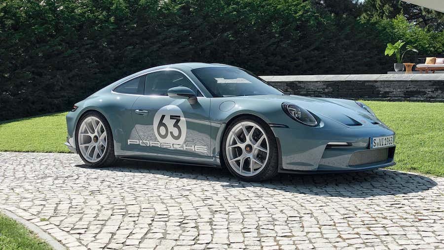 2024 Porsche 911 S/T Debuts With 518 HP, $291,650 Price Tag