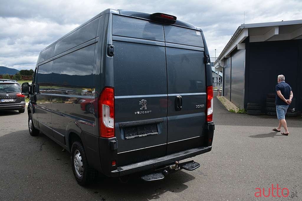 2020' Peugeot Boxer photo #4