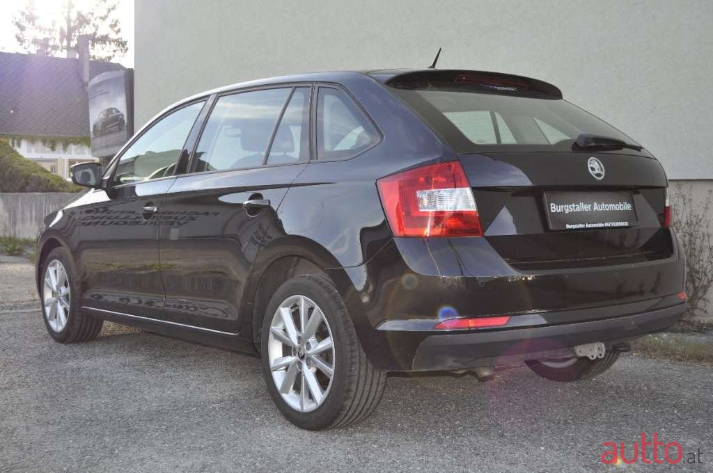 2016' Skoda Rapid photo #3