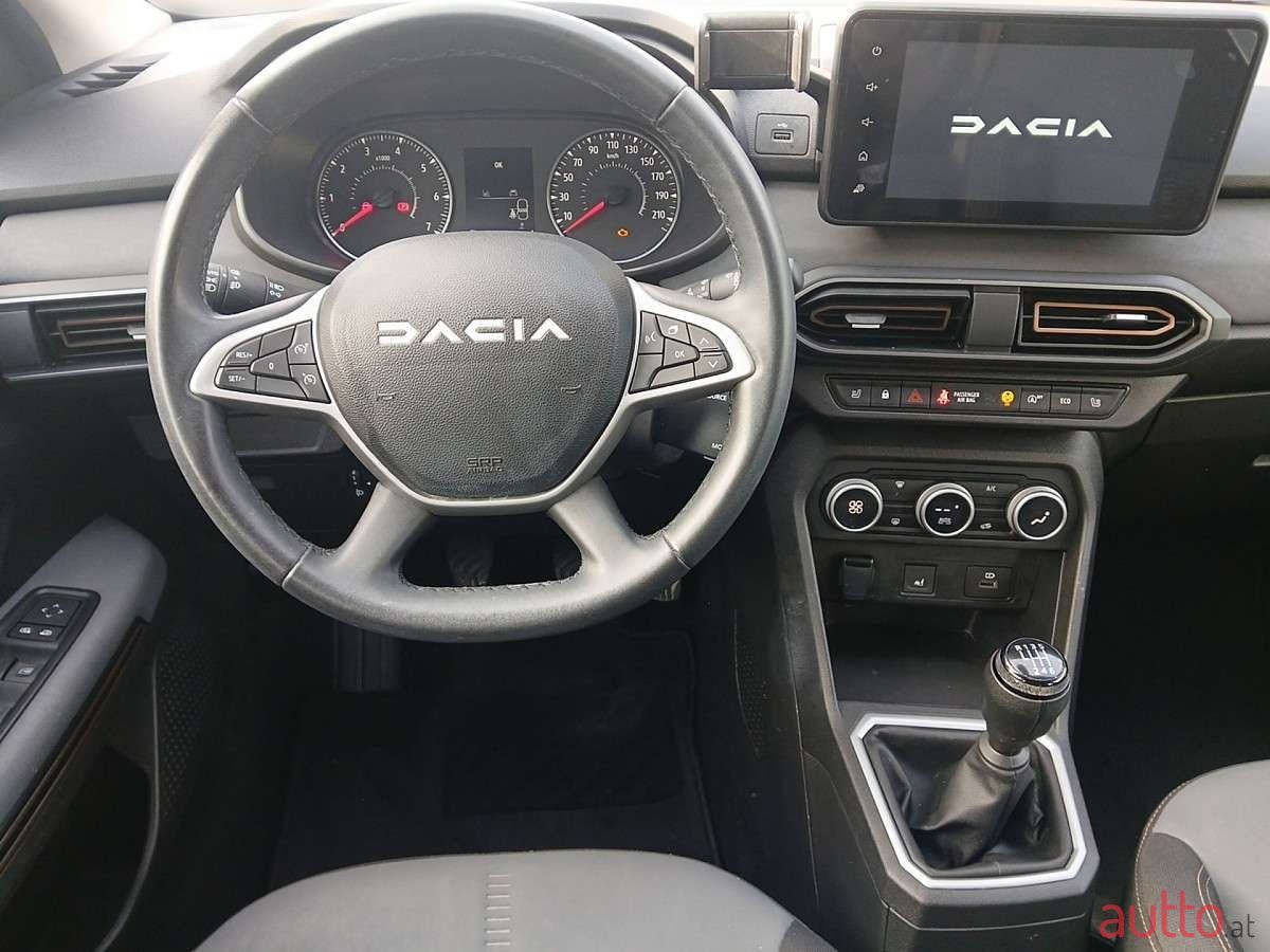 2023' Dacia Sandero photo #6