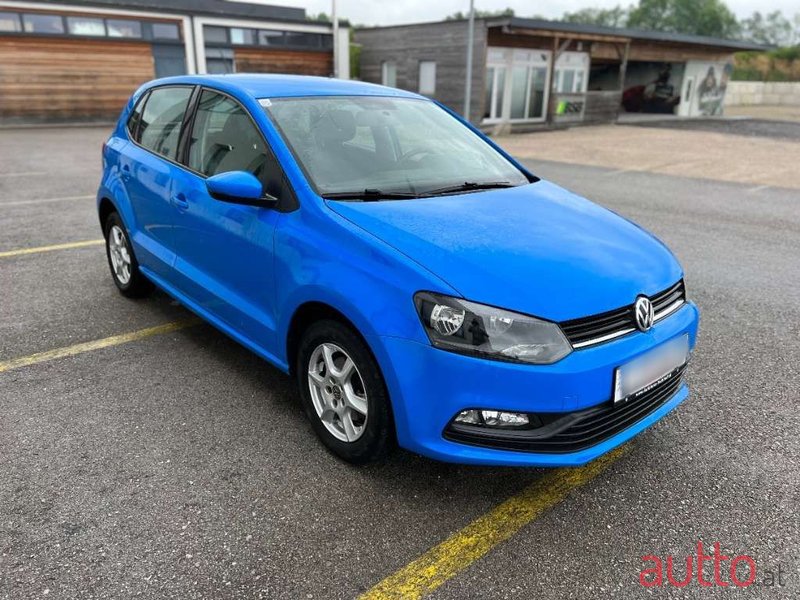 2015' Volkswagen Polo photo #3