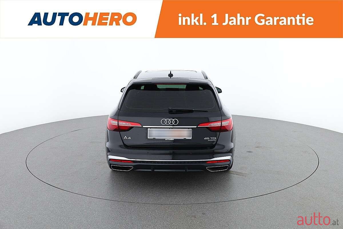 2019' Audi A4 photo #4