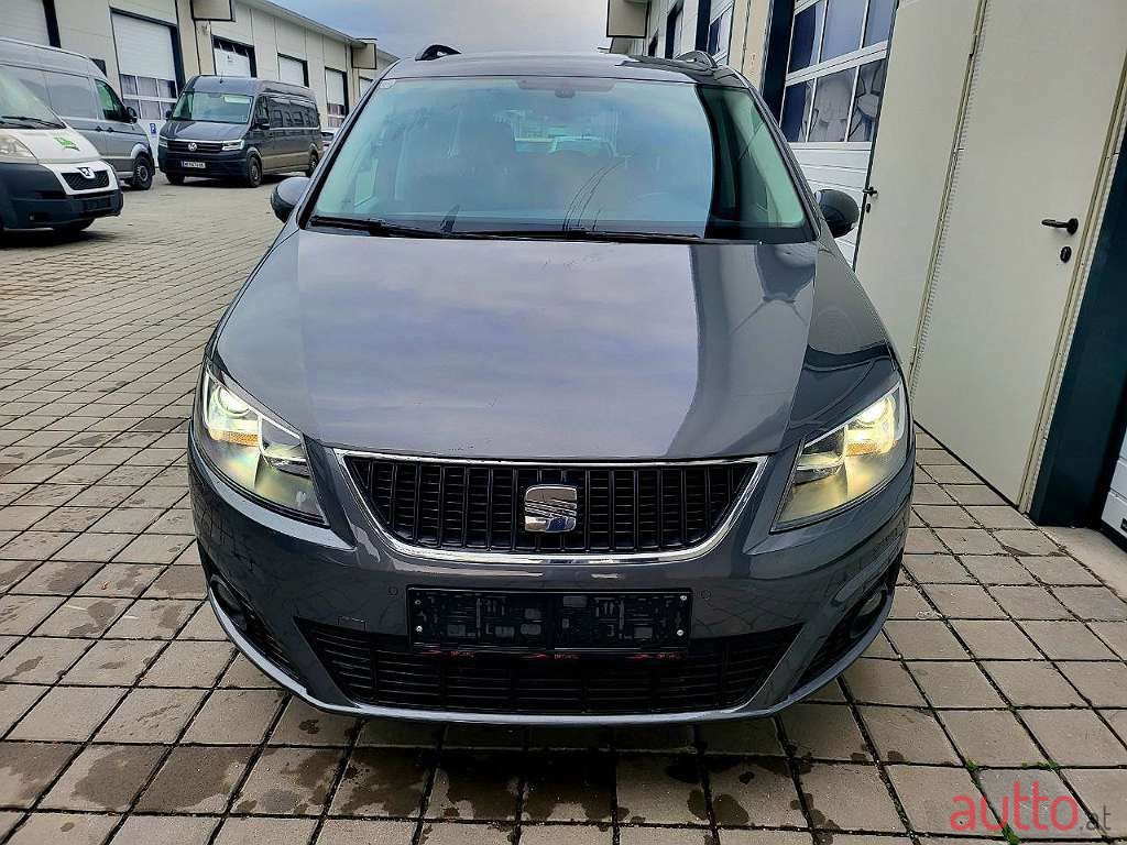 2013' SEAT Alhambra photo #2