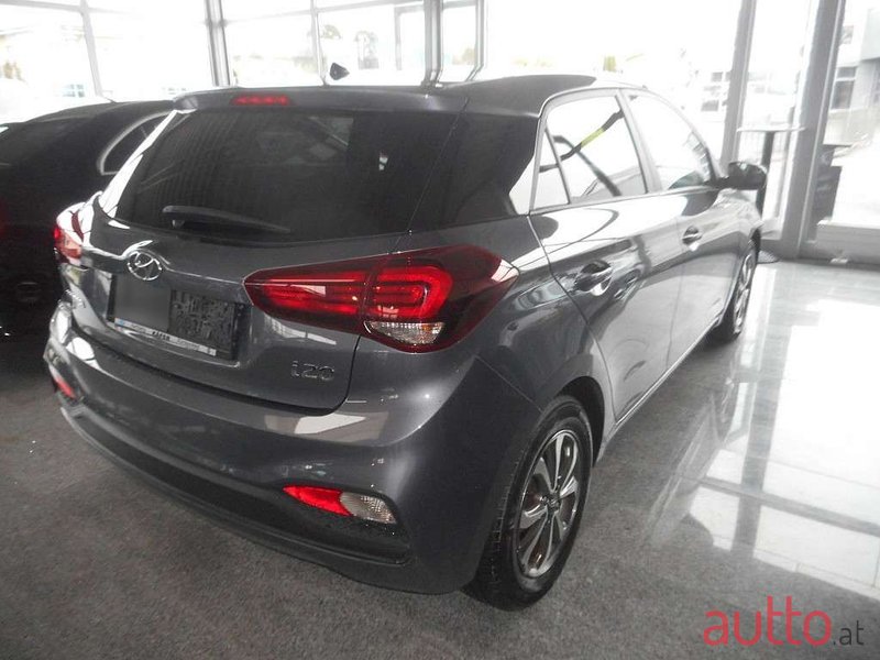 2019' Hyundai i20 photo #4