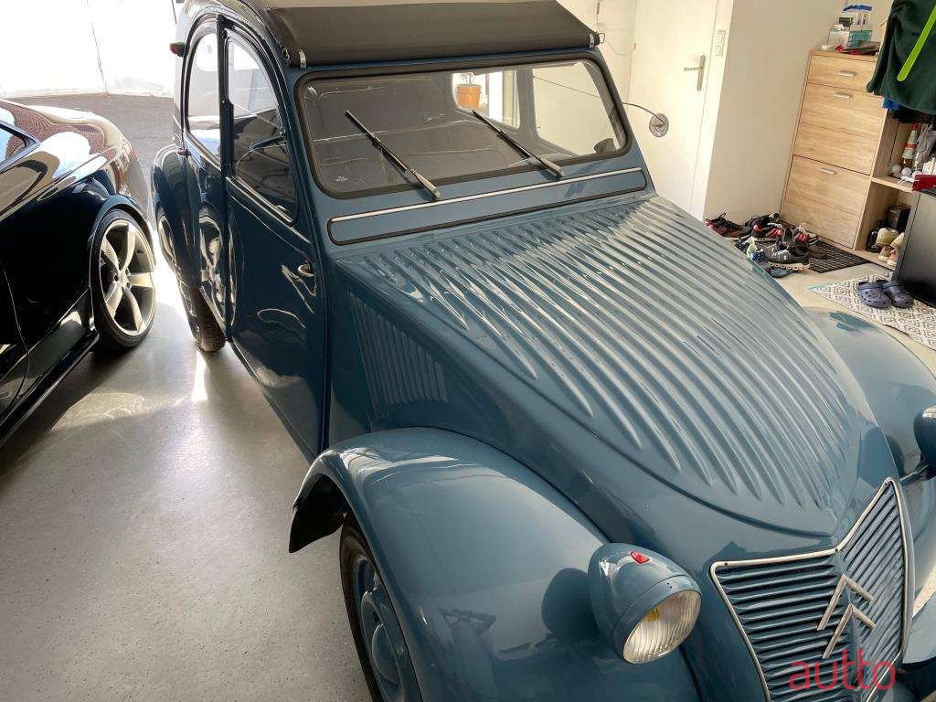 1956' Citroen 2 CV photo #5