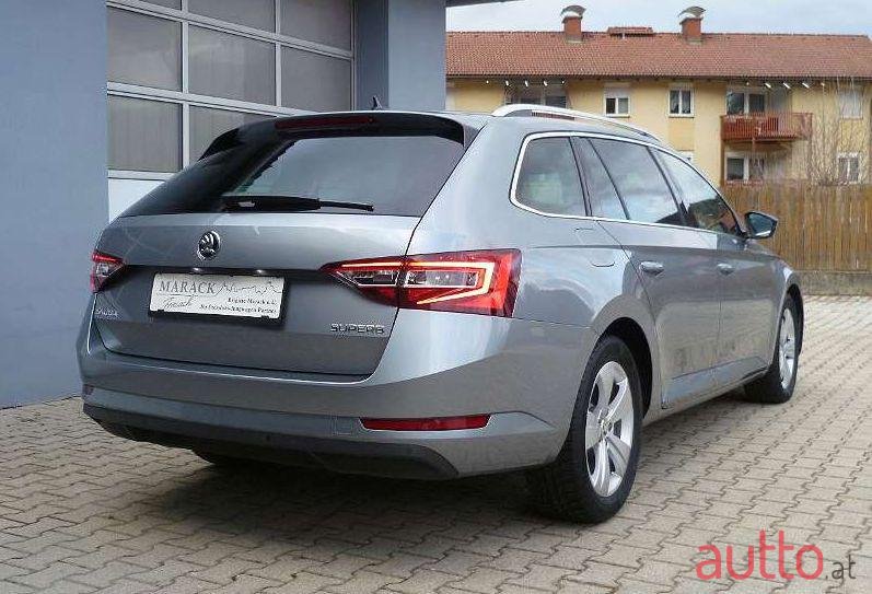 2017' Skoda Superb photo #1