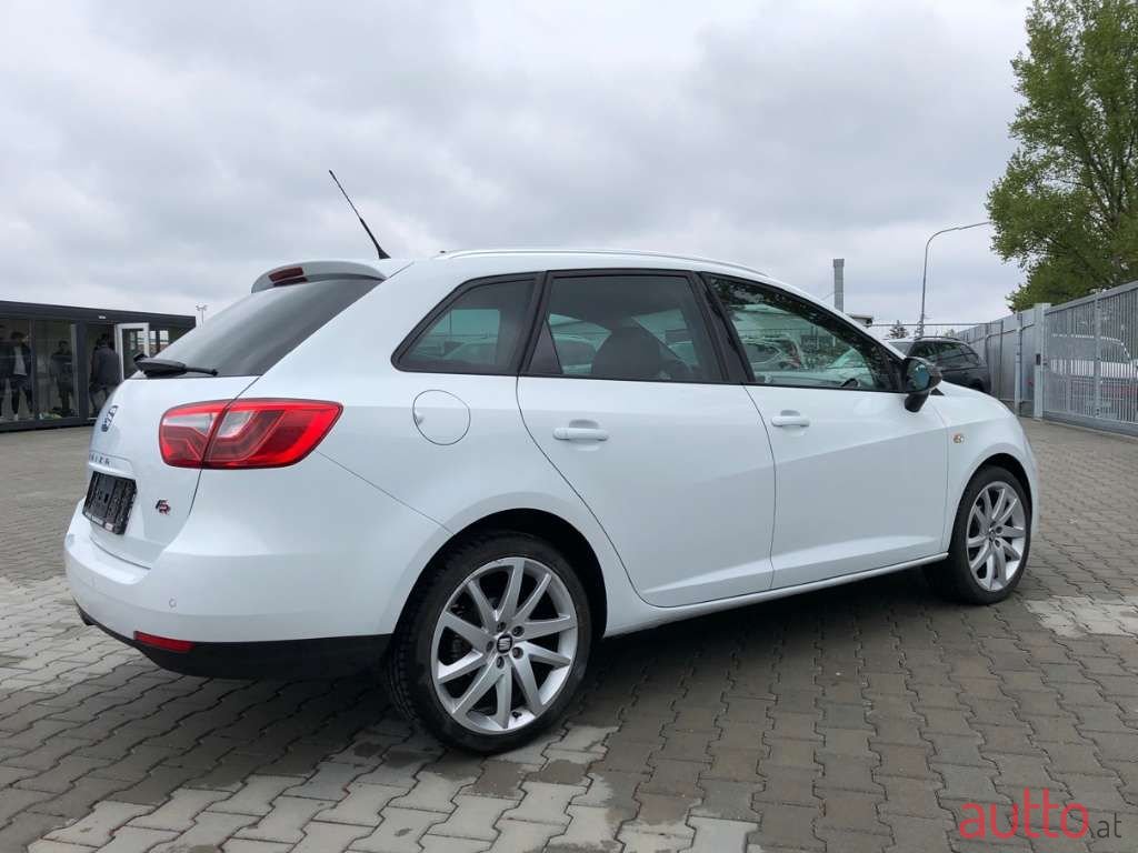 2010' SEAT Ibiza photo #5