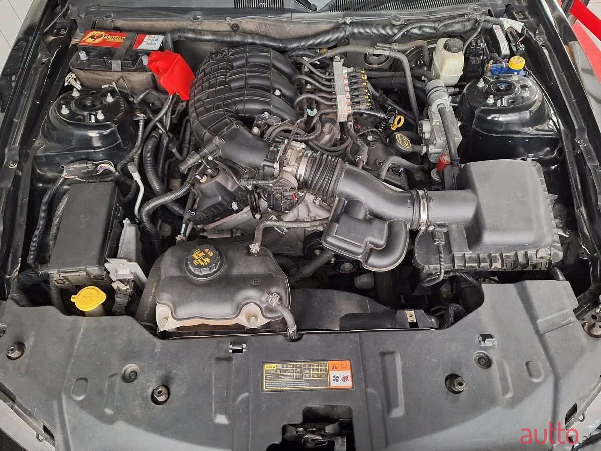 2014' Ford Mustang photo #3