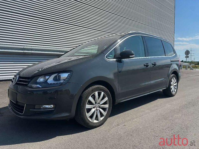 2018' Volkswagen Sharan photo #2