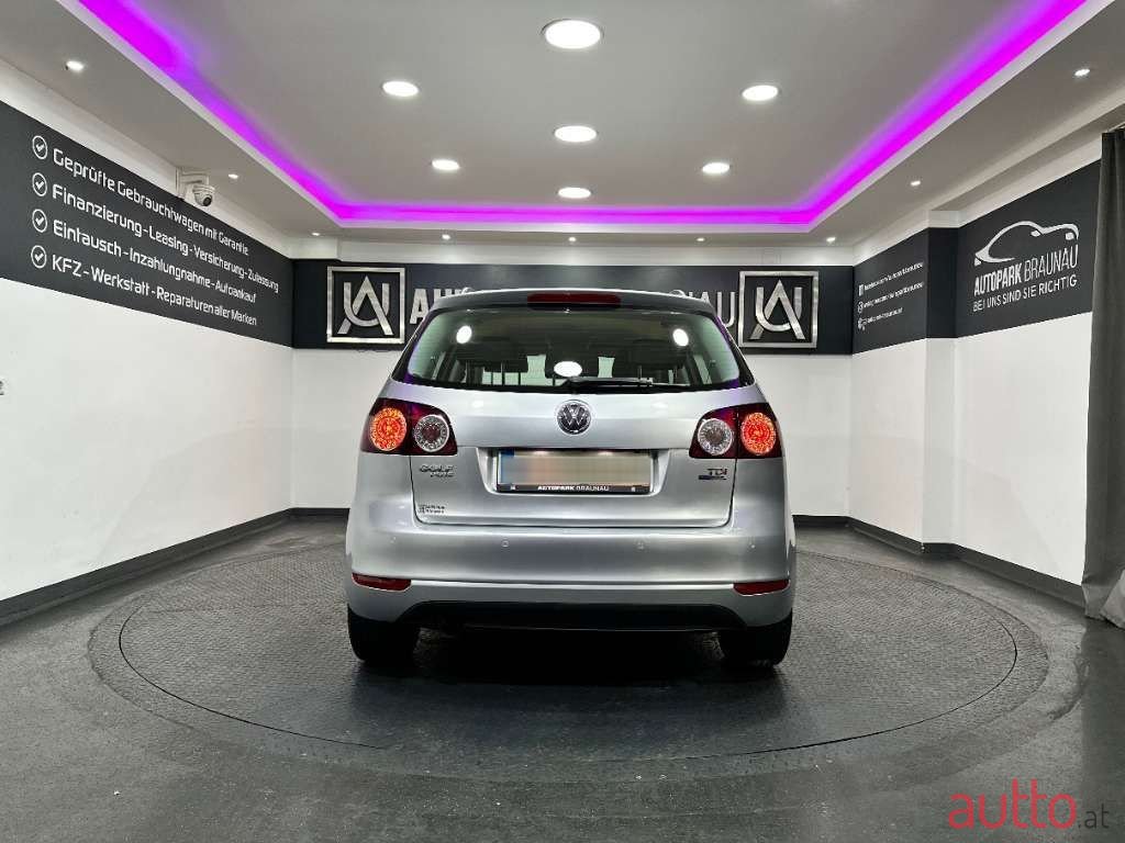 2014' Volkswagen Golf photo #5