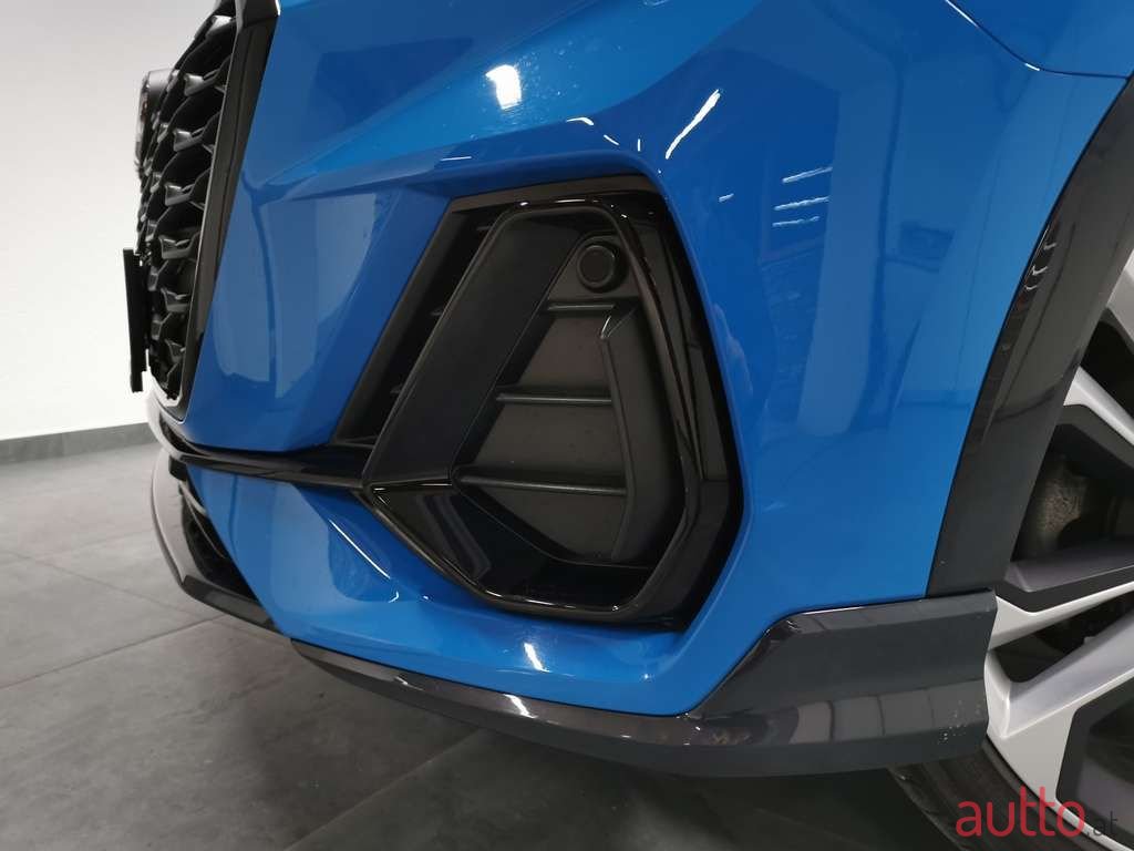 2020' Audi Q3 photo #6