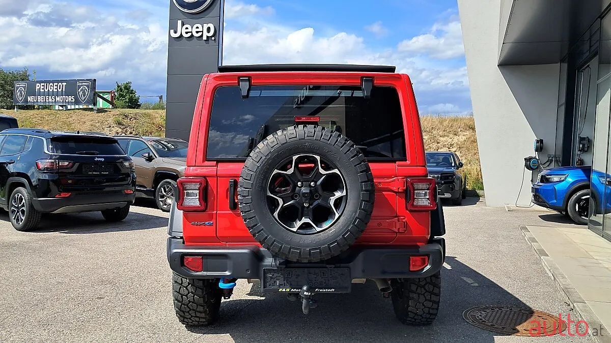 2022' Jeep Wrangler photo #3