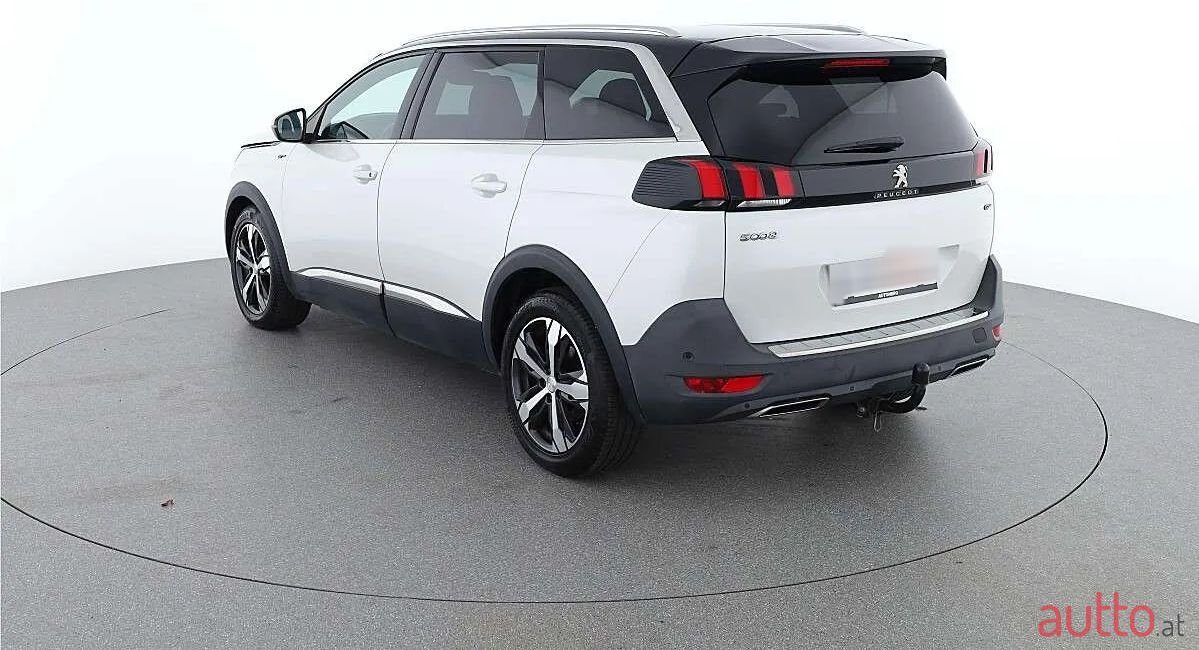 2018' Peugeot 5008 photo #3