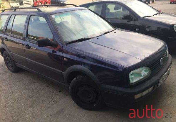 1998' Volkswagen Golf photo #2