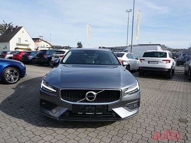 2018' Volvo V60 photo #2