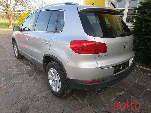 2012' Volkswagen Tiguan photo #4