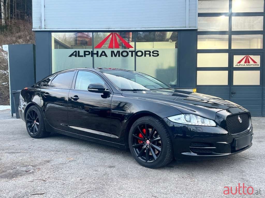 2014' Jaguar XJ photo #1