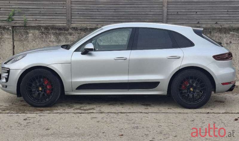 2016' Porsche Macan photo #4