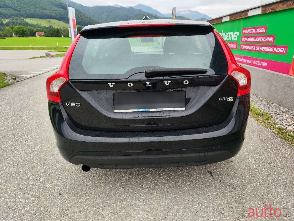 2011' Volvo V60 photo #5