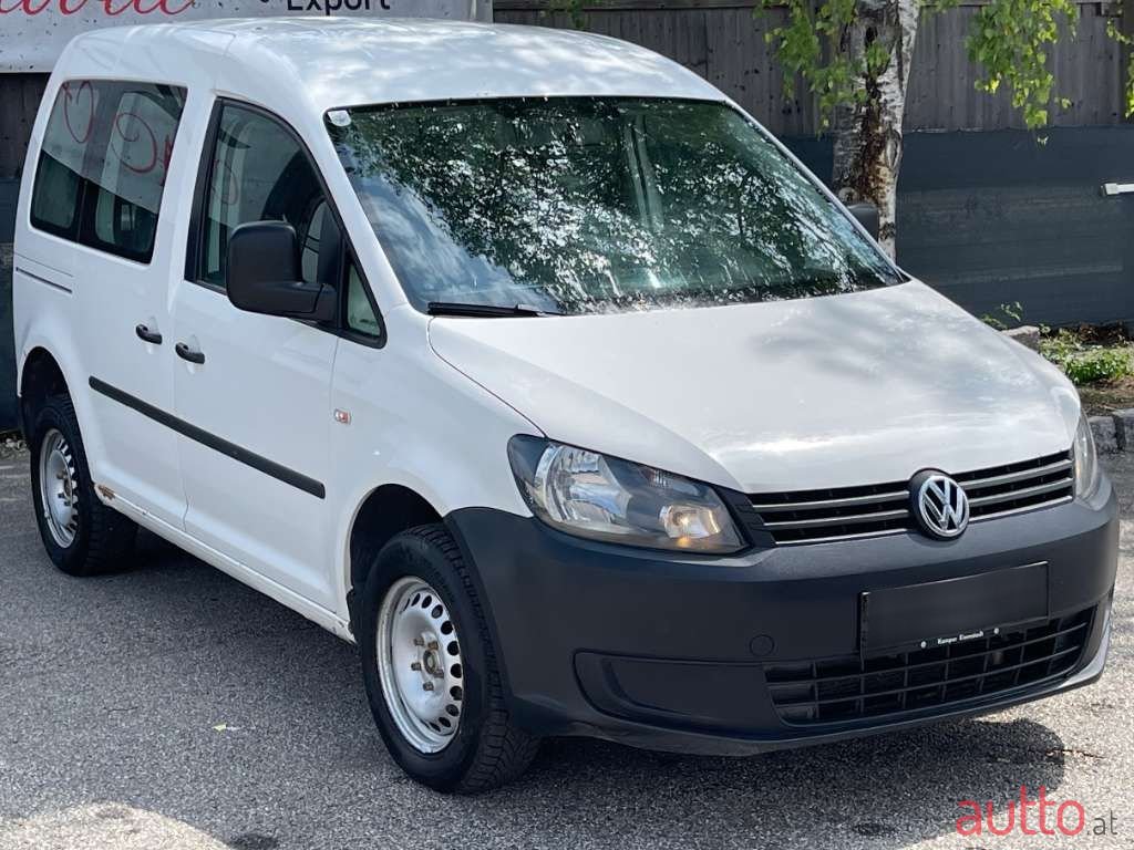 2014' Volkswagen Caddy photo #3