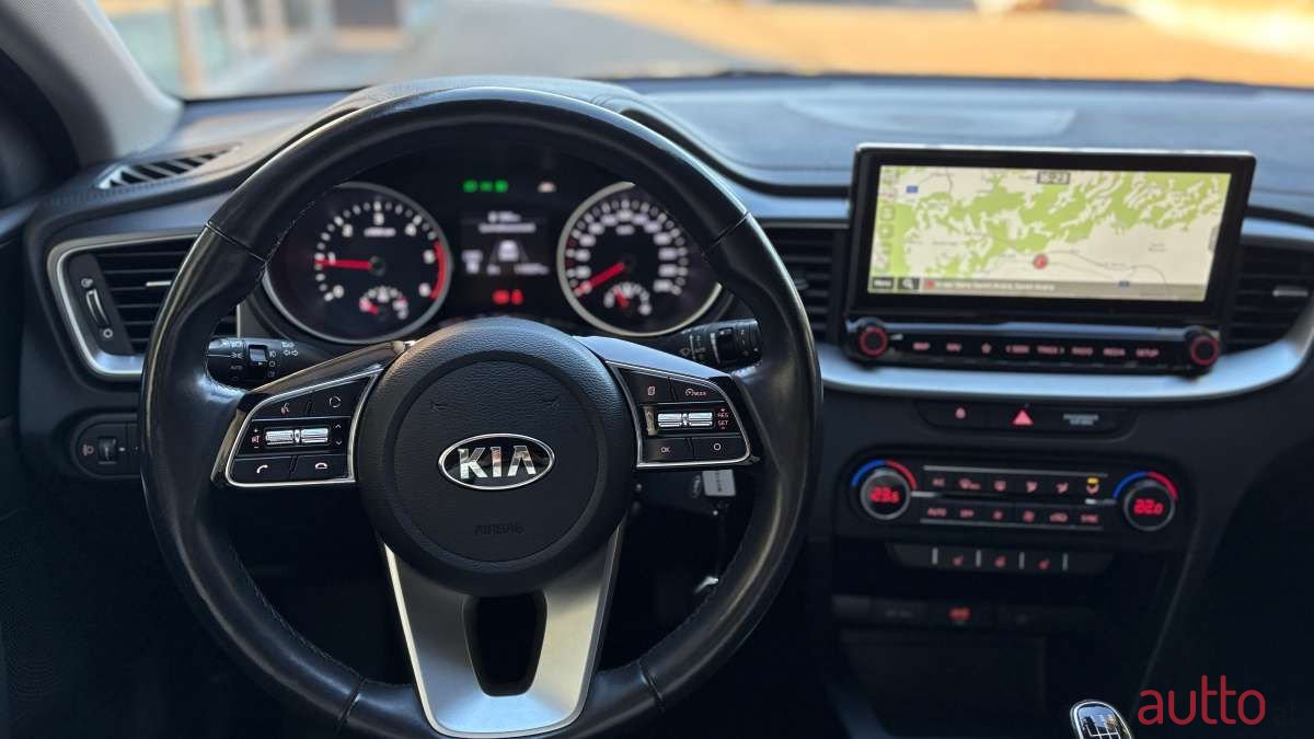 2021' Kia Ceed photo #6