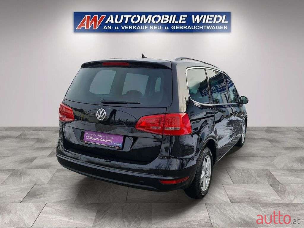 2011' Volkswagen Sharan photo #6