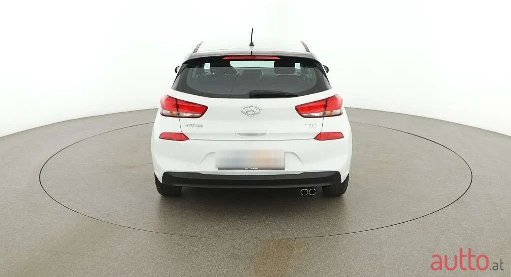 2019' Hyundai i30 photo #3