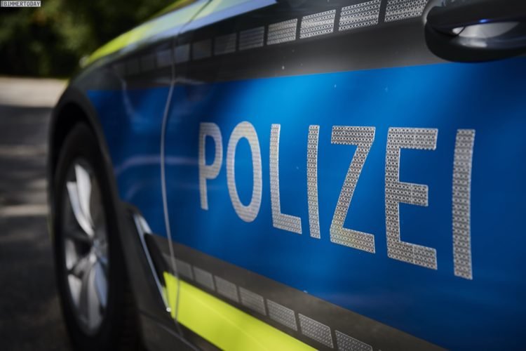 Polizei fassungslos, was BMW-Raser (18) zu ihr sagt
