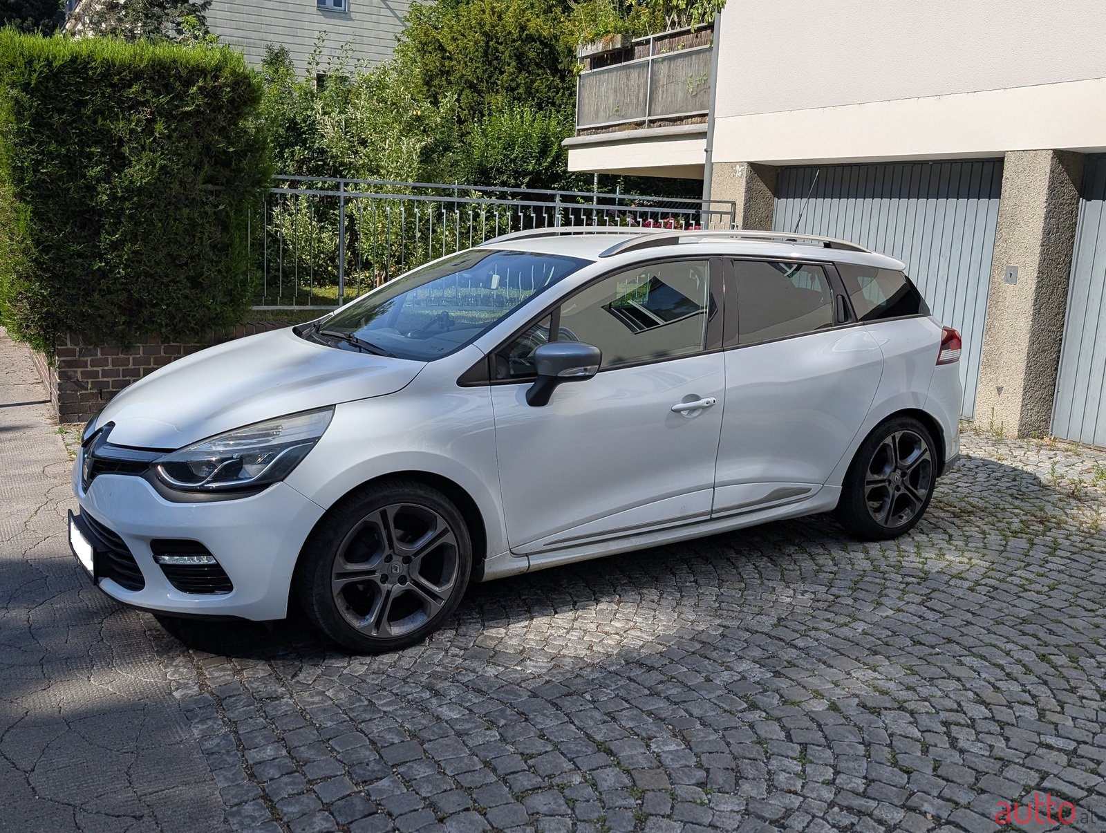 2013' Renault Clio photo #5