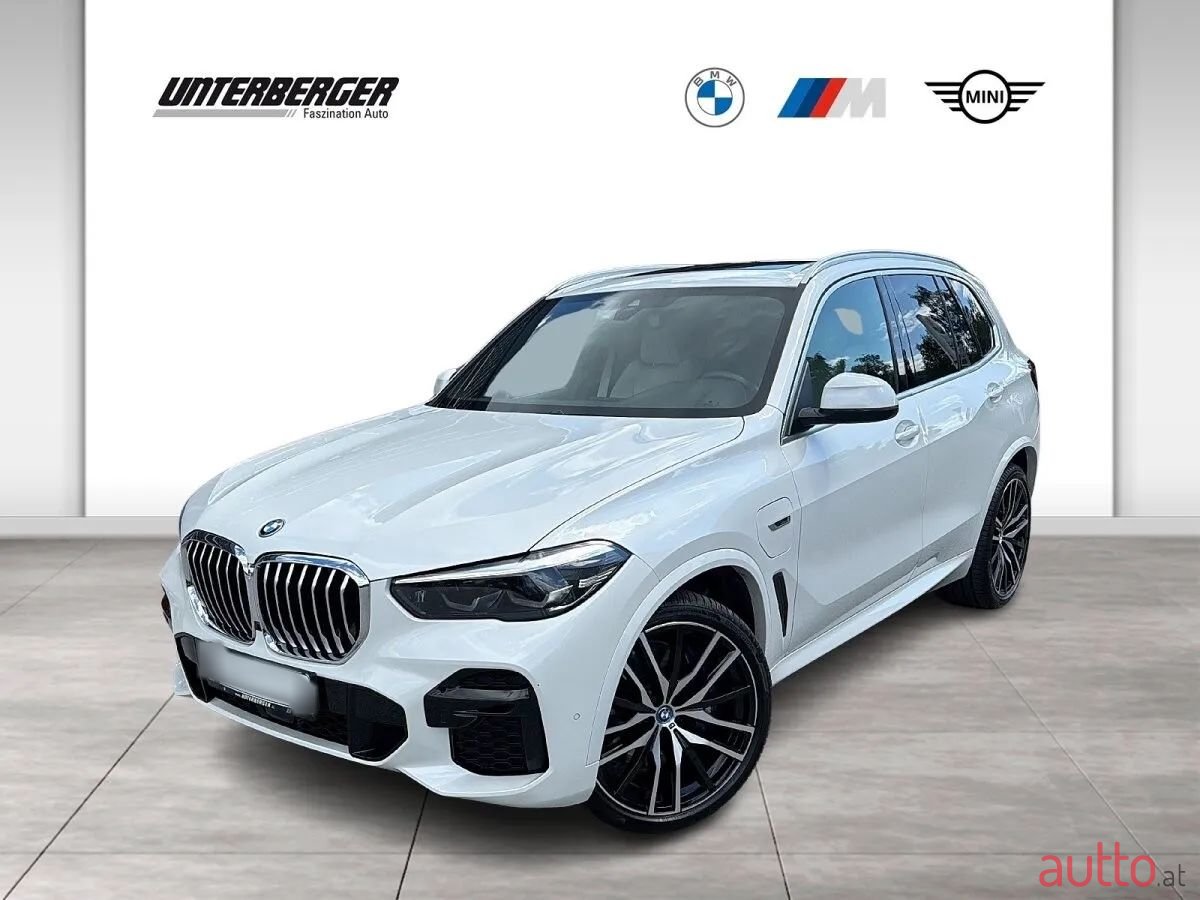 2022' BMW X5 photo #1