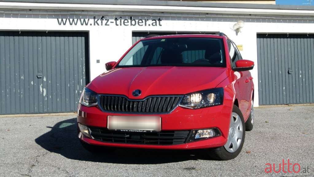 2015' Skoda Fabia photo #3