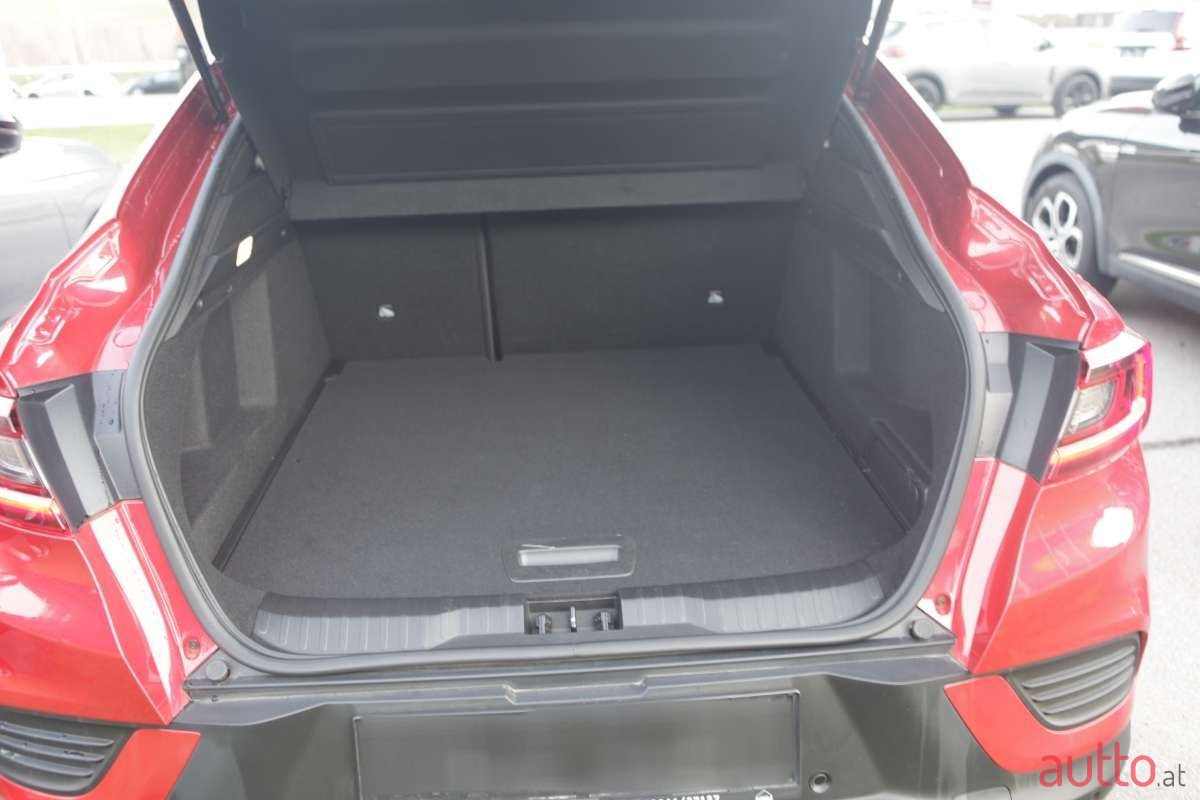 2022' Renault Arkana photo #5