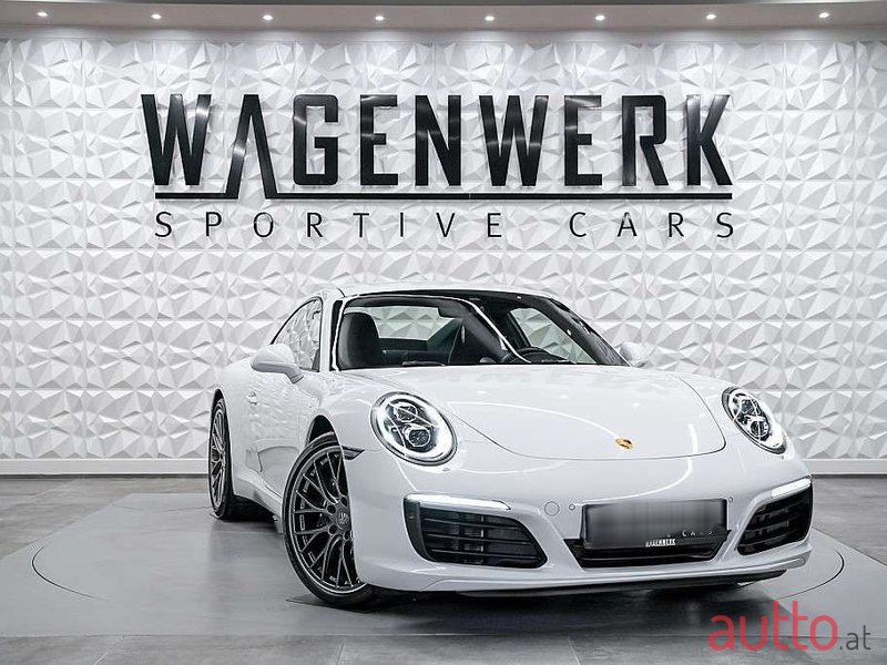 2017' Porsche 911 photo #1
