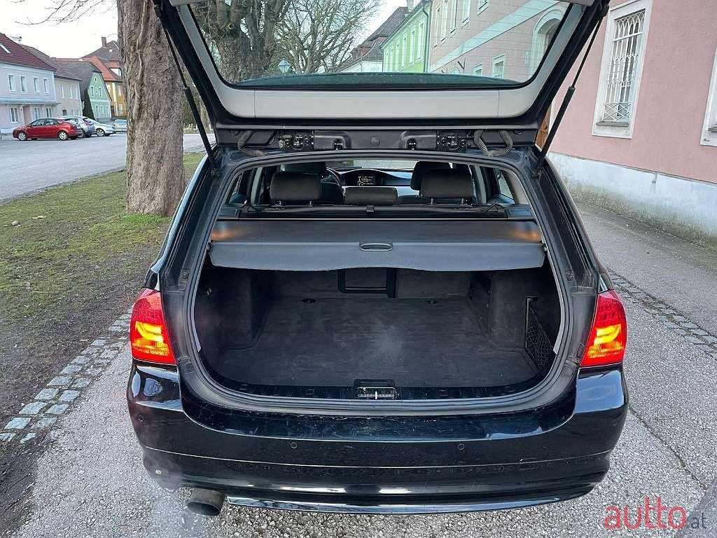 2012' BMW 3Er-Reihe photo #6