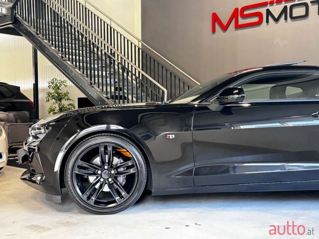 2018' Chevrolet Camaro photo #5