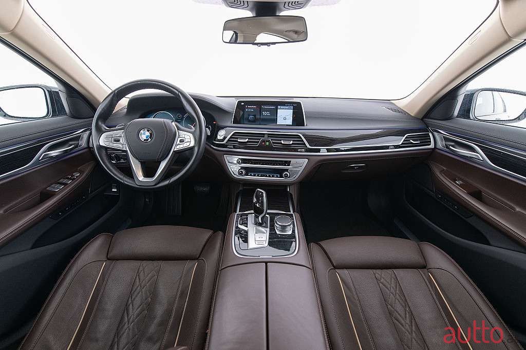 2018' BMW 7Er-Reihe photo #5