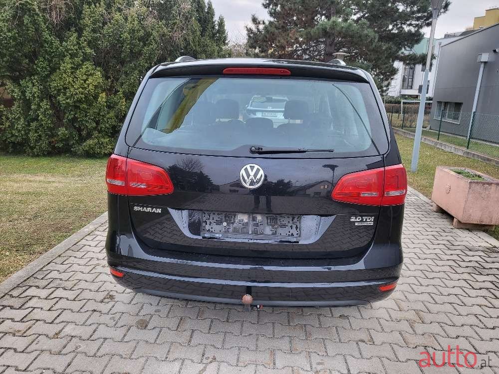 2013' Volkswagen Sharan photo #4