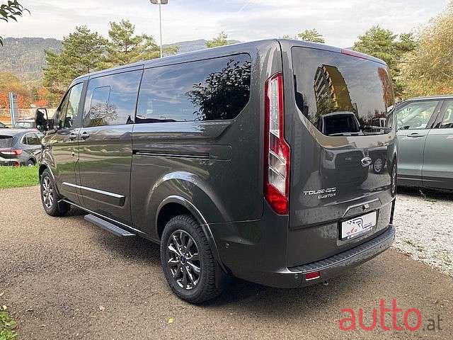 2021' Ford Tourneo photo #3