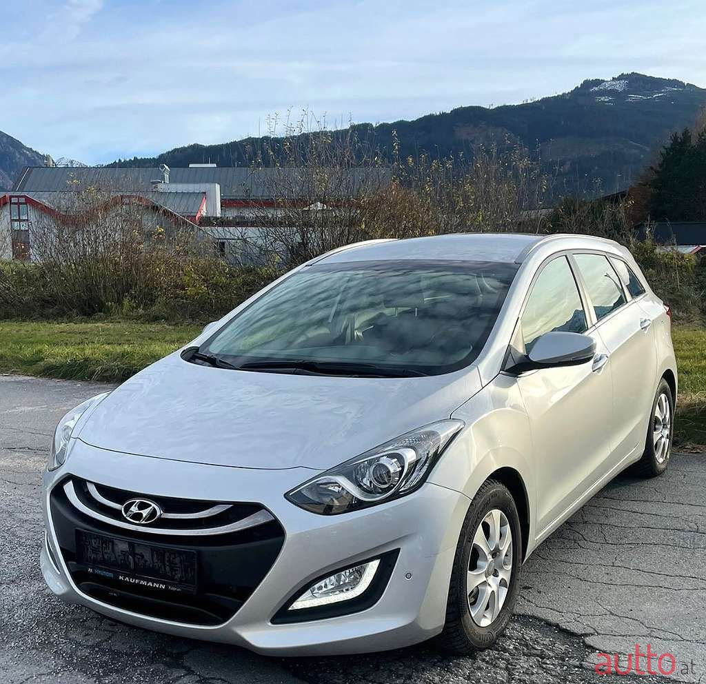 2013' Hyundai i30 photo #3