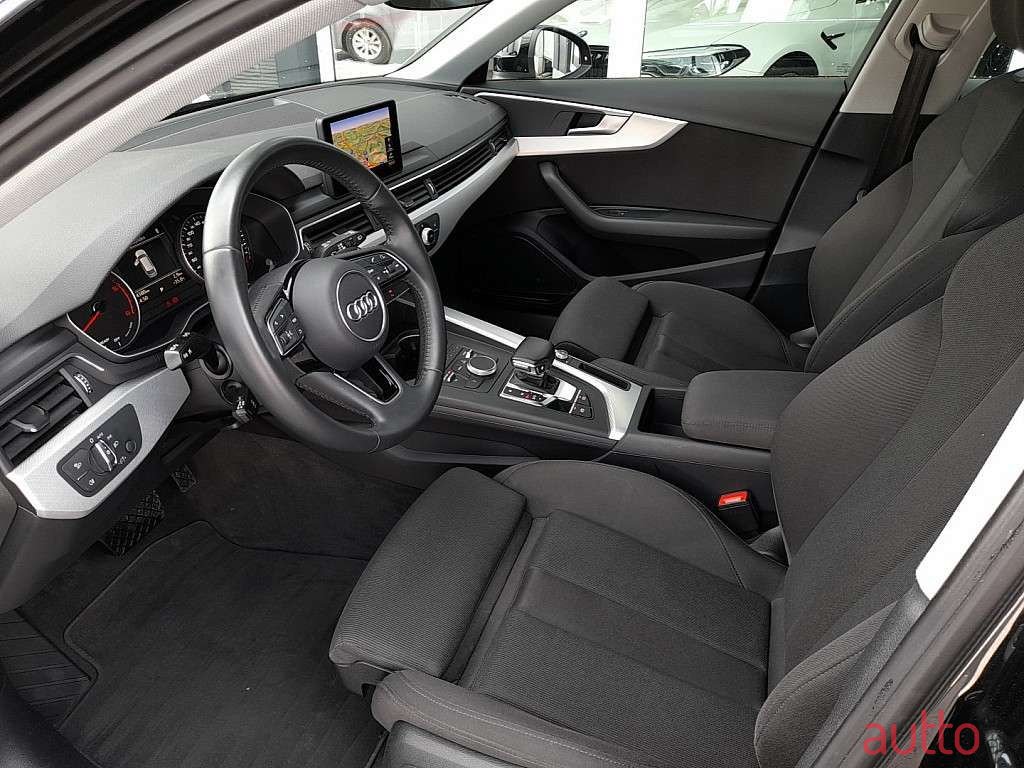 2019' Audi A4 photo #3
