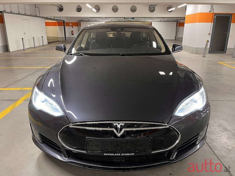 2015' Tesla Model S photo #3