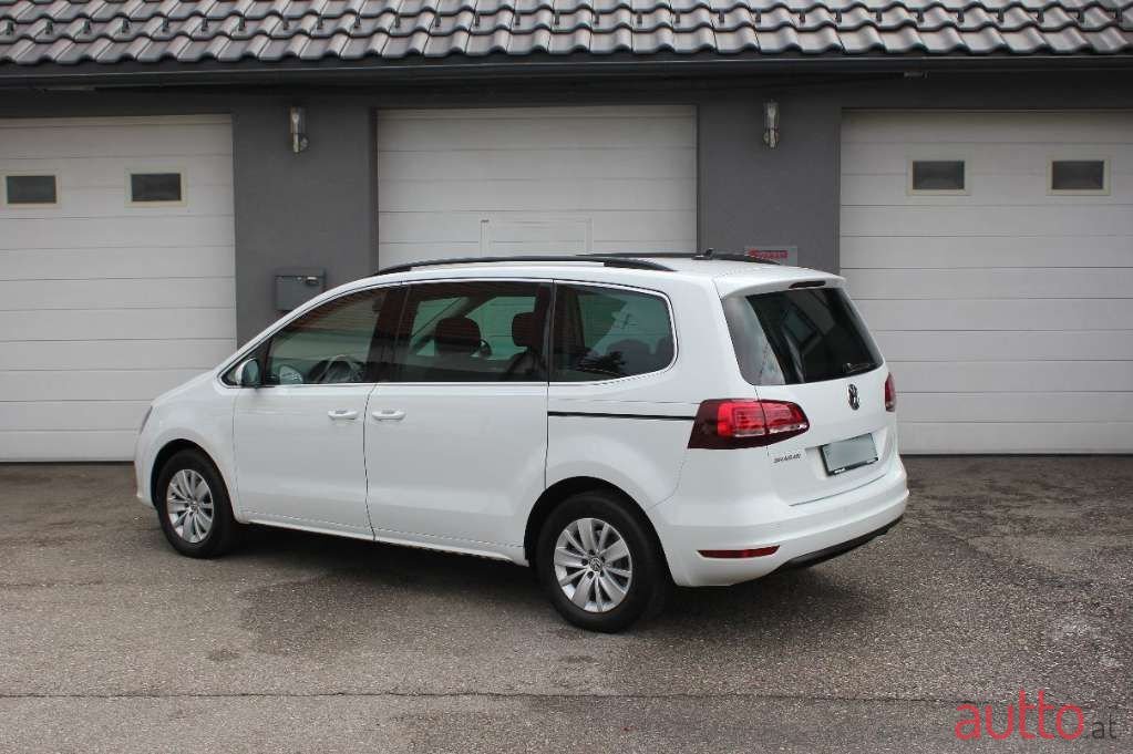 2018' Volkswagen Sharan photo #3