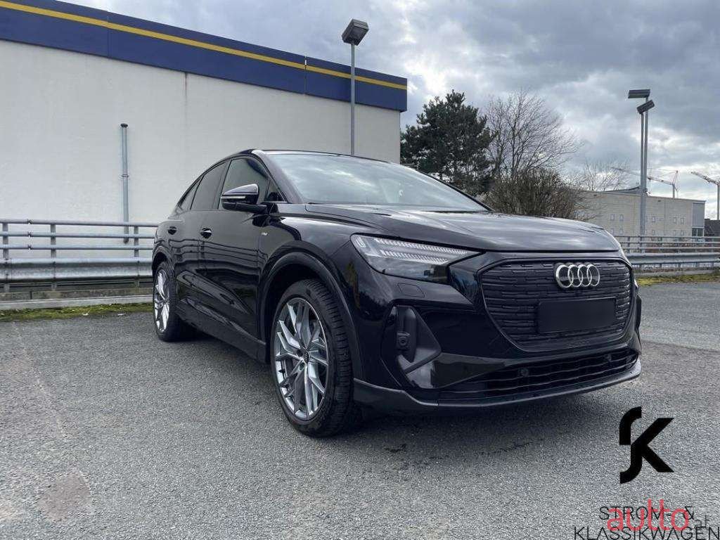 2022' Audi Q4 photo #3