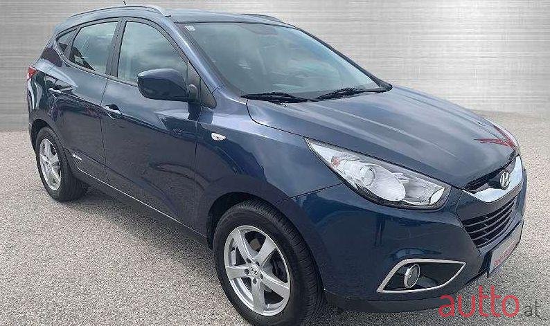 2011' Hyundai ix35 photo #1