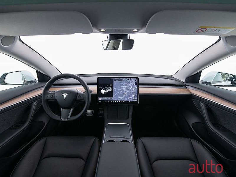 2022' Tesla Model 3 photo #4