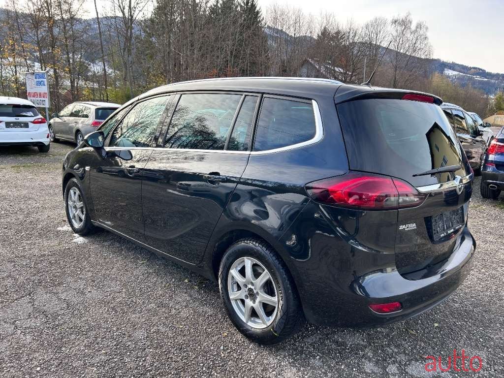 2015' Opel Zafira photo #6
