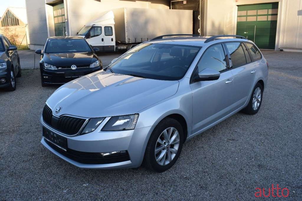 2017' Skoda Octavia photo #1