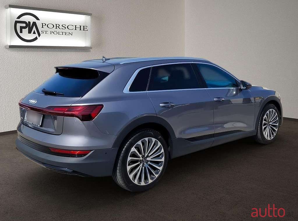 2021' Audi e-tron photo #5
