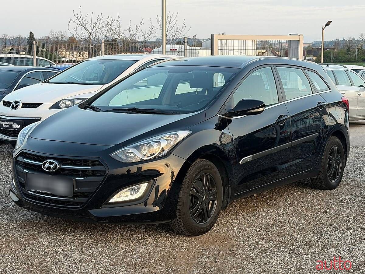 2015' Hyundai i30 photo #1